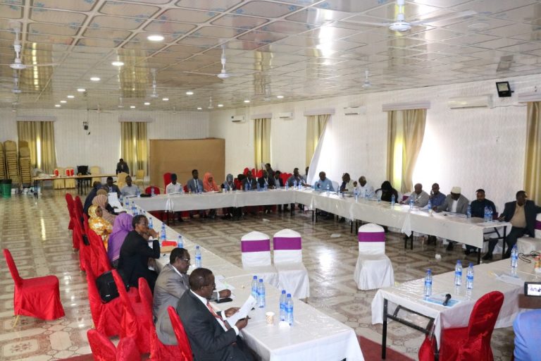 Shirkii 4-aad ee Madasha Guddiyada Dastuurka Heer Federaal & Heer Dawlad Gobolleed oo Ka Furmay Garowe ‘Sawirro’