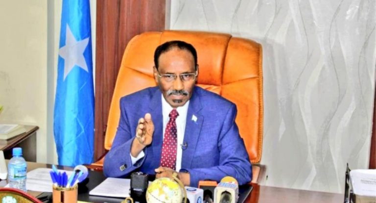 Wasiir Beyle “sanadda 2020-ka waxaan rajaynaynaa in deynta cafinta soo gabagabowdo.