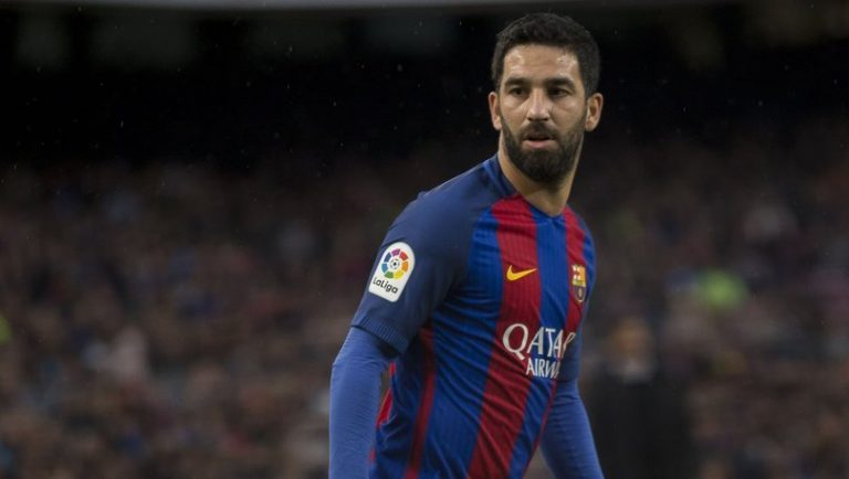 Mid ka mid ah xidigaha Barcelona oo  xabsi lagu xukumay.