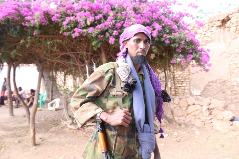Horjooge ka tirsanaa Shabaab oo isi soo dhiibay