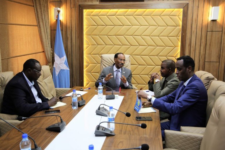Wasiirka Maaliyadda Soomaaliya oo la kulmay Duqa Muqdisho