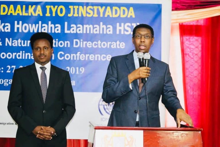 Wasiirka amniga dalka oo furay shirka hay’adda socdaalka.