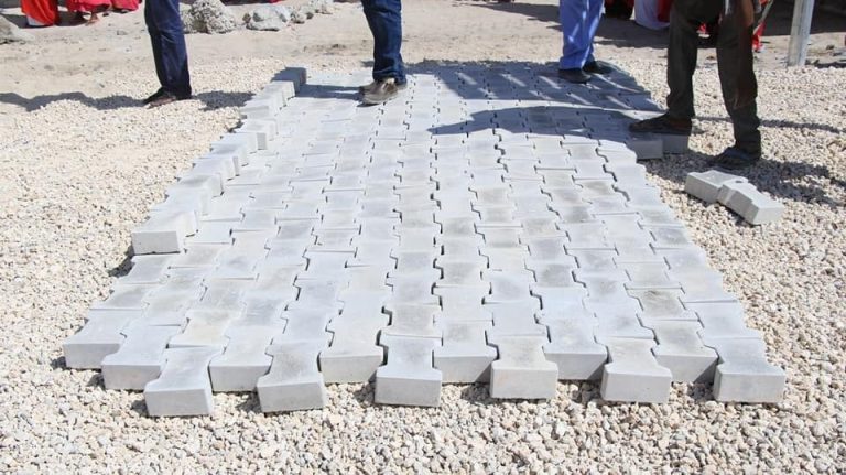 Maamulka degmada Xamar-jajab oo dadaal ugu jira dib usoo celinta  bilicda deegaanka