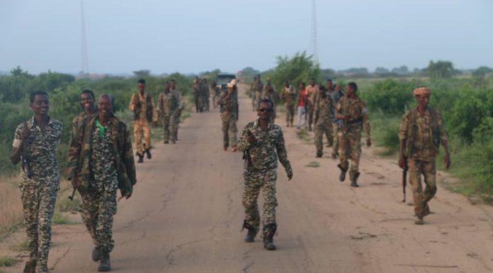 Ciidamada XD Ee Qeybta 43-aad Oo Howlgalo Ka Sameeyay Meelo Kamid Ah Wadada Kismaayo Iyo Jamaame ”Sawirro”