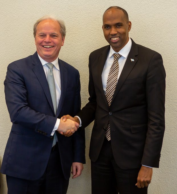 Ra’iisul Wasaare Khayre iyo Agaasimaha Maamulka Bangiga Adduunka Oo Kulan Ku Yeeshay Geneva
