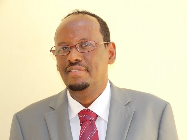 Wasiirka ganacsiga Soomaaliya oo ka qayb galay bandhiga Carweedka ganacsiga ee  ka furmaya dalka Suudaan