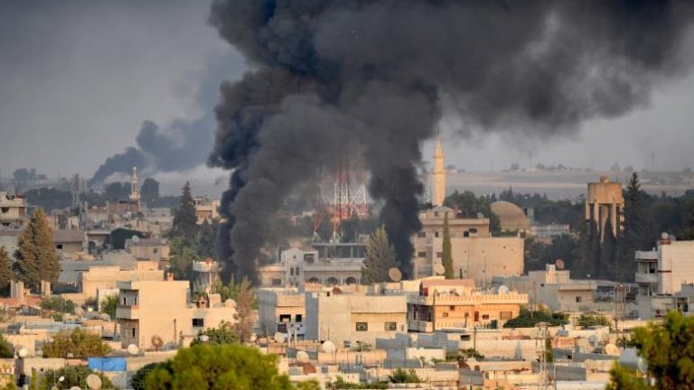 Ciidanka cirka Suuriya oo duqeeymo ka geystay Magaalada Idlib