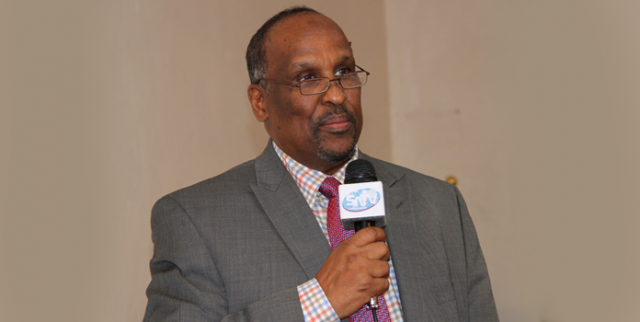Wasiirka Wasaaradda Waxbashada Xukuumadda Soomaaliya oo ka hadlay Arinka Dugsiyadda Sare Ee Puntland.