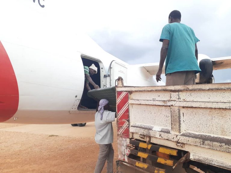 Diyaarad Siday Agab Looga Hortagayo Fatahaadda Webiga Shabeelle Oo Beledweyne Ka Degtay “Sawirro”