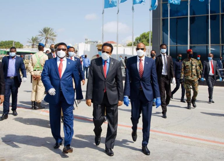 Wafdi uu hogaaminayo Madaxweyne Farmaajo oo u ambabaxay Dalka Jabuuti.