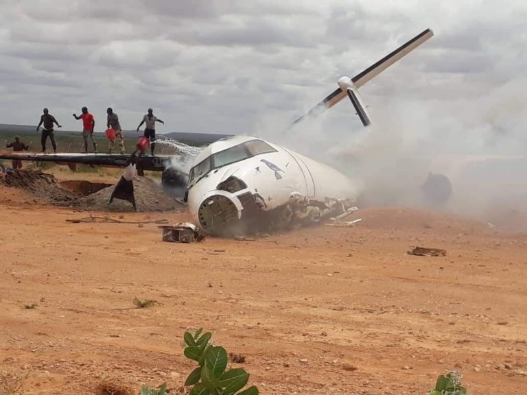 Diyaarad U-Rarneyd Amison Oo Ku Gubatay Baladweyne+Sawirro