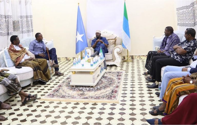 Madaxweynaha Jubbaland Oo La Kulmay Xildhibaannada Laga Soo Doorto Deegaannada Jubbaland.