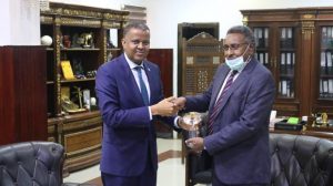 Safiirka Suudaan Ee Soomaaliya Oo La Kulmay Wasiirka Beeraha Suudaan +Sawirro