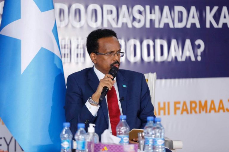 Madaxweyne Farmaajo oo ka qeyb-galay dood-cilmiyeed ku saabsan doorashooyinka dalka.