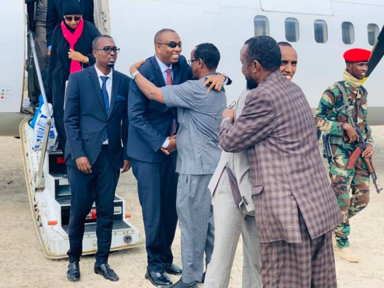 Guddiga doorashooyinka Jubbaland oo gaaray Afmadow.