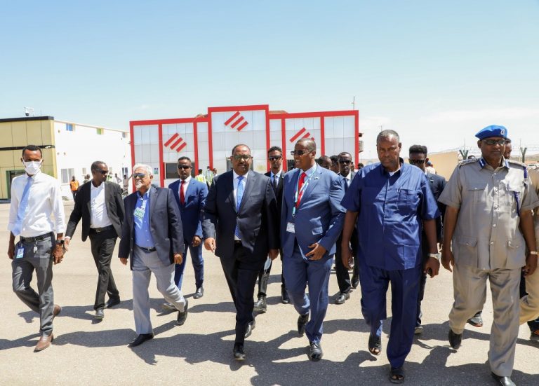 Madaxweynaha maamulka Puntland oo maanta safar ugu ambabaxay dalka Itoobiya+Sawirro.