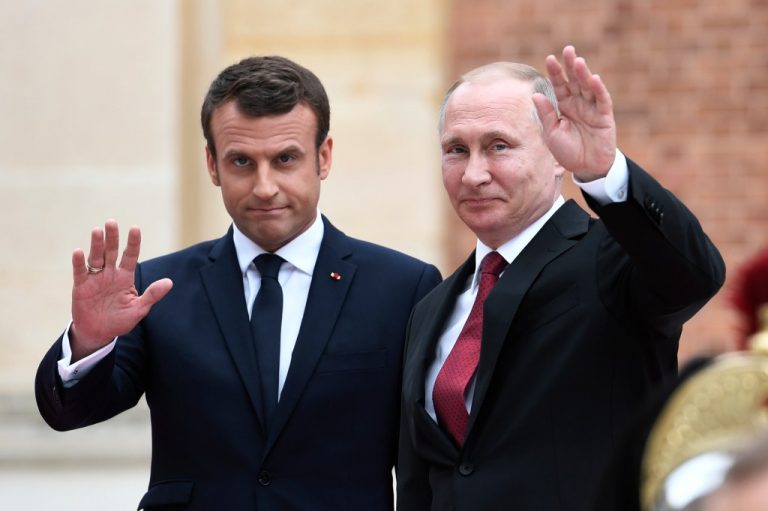 Ruushka iyo Faransiiska oo wada-xaajood ugu baaqay Azerbaijan iyo Armeina.