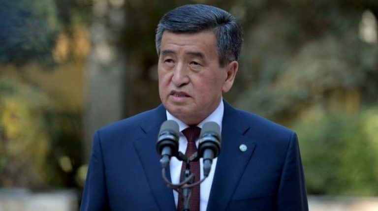 Madaxweynaha Kyrgyztan oo is casilay.