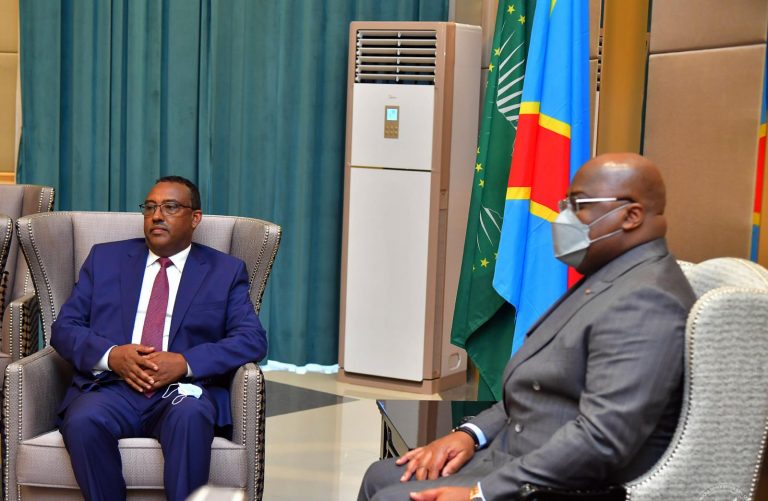 Ra’iisul Wasaare ku-xigeenka Itoobiya oo la kulmay Madaxweynaha Dalka Jamhuuriyadda Dimoqraadiga Congo+(SAWIRRO).
