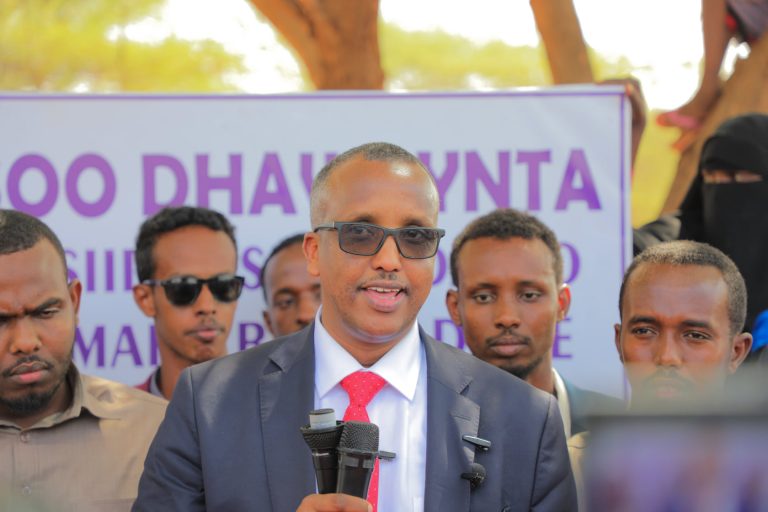Wasiir Duraan Faarax: “Dalkeenna wuxuu is beddel ku gaari kara dib u heshiisiin iyo midnimo”