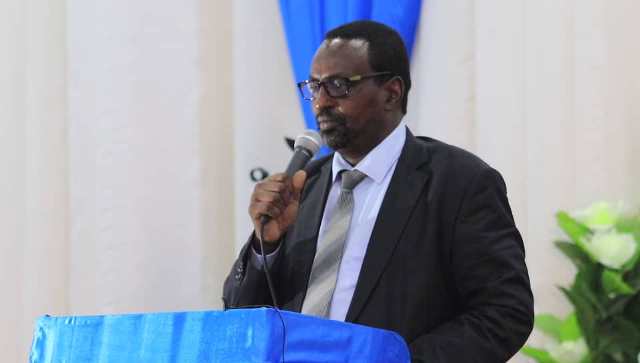Madaxweyne ku-xigeenka Hirshabeelle oo loo doortay Yuusuf Dabageed.