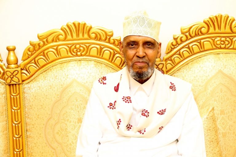 Wasiirka Warfaafinta oo Ummadda Soomaaliyeed uga tacsiyadeeyay geerida ku timid Cumar Carte Qaalib.