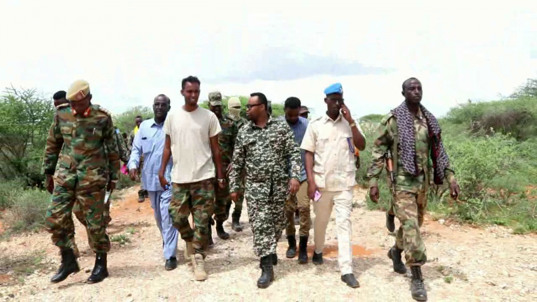 Taliyaha qeybta 27-aad ee Xoogga Dalka oo maanta kormeeray fariisimaha ciidanka ay ku leeyihiin degmada Buulo barde ee Gobolka Hiiraan, MUUQAAL