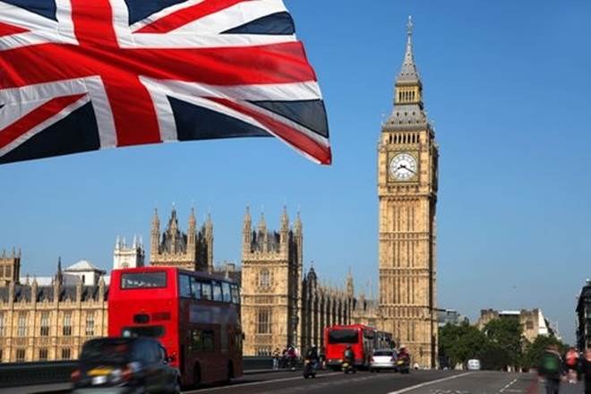 UK oo galeysa xayiraad cusub oo karoonaha la xiriirta kadib markii ay badatay tirada dadka uu cudarka soo ridanayo