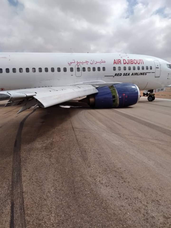Diyaarada Jabuuti Airlines oo shil ku gashay garoonka diyaaradaha magaalada Garoowe ee Caasimada Puntland.