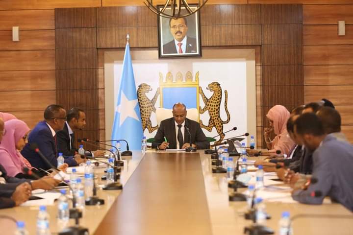 Ra’iisul Wasaare ku-xigeenka dalka oo shir guddoomiyey kullan looga diyaar garoobayo madasha Soomaaliya iyo Saaxiibadda Caamalka+(SAWIRRO).