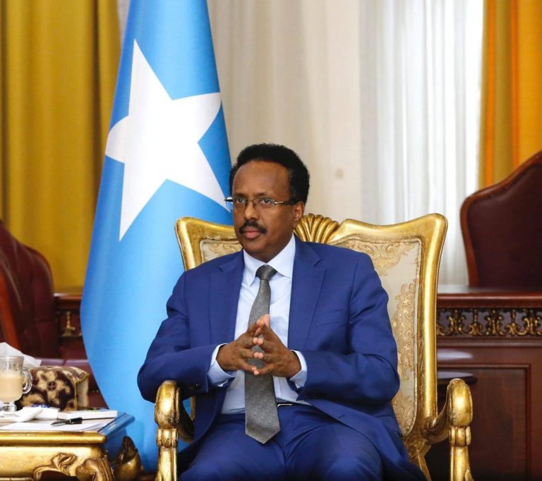 Madaxweyne Farmaajo oo Xeer Madaxweyne ku dib dhigay Ansixinta Wax ka beddelka Dastuurka.