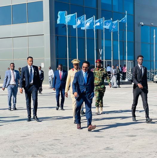 Madaxweyne Farmaajo Oo  Dalka Jabuuti Kaga Qeyb Galaya Shirka IGAD.