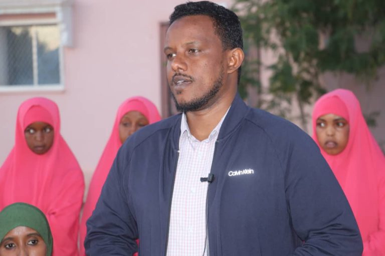 Wasaaradda caafimaadka Galmudug oo tayeyneysa adeegyada isbitaalka Cadaado+(SAWIRRO).