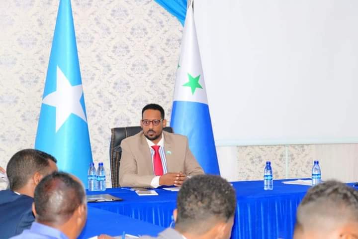 Madaxweyne Ku xigeenka Galmudug oo Daah furay Kulan ka doodis iyo soo bandhigid ah oo ku aadan Miisaaniyad Sanadeedka 2021+(SAWIRRO).