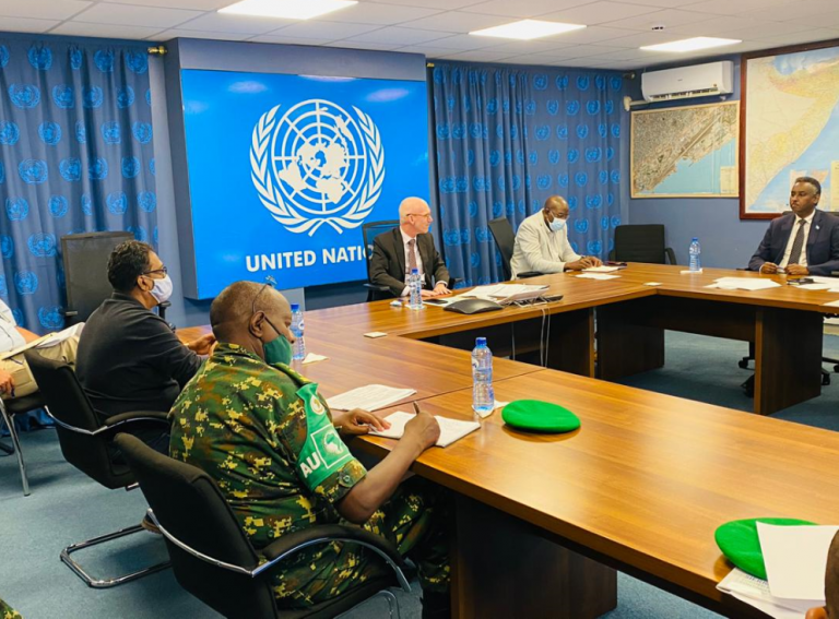 Shir looga hadlayay horumarinta Amniga caasimadda gaar ahaan degmooyinka ku xeeran airport-ka Aadan cadde ayaa maanta lagu qabtay magaalada Muqdisho+(SAWIRRO).
