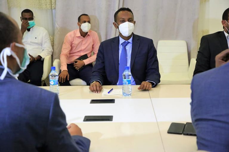Shirka arrimaha doorashada looga hadlayo oo maalintii 2-aad Baydhabo ka socda.