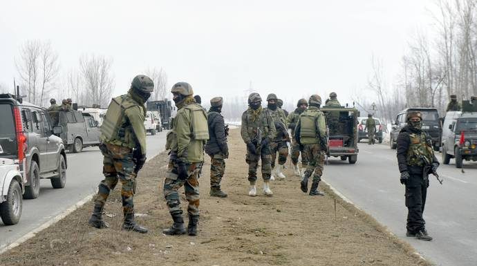 Afgembi ka dhacay dalka Myanmar iyo militariga oo xiray haweeneydii hoggaaminaysay.