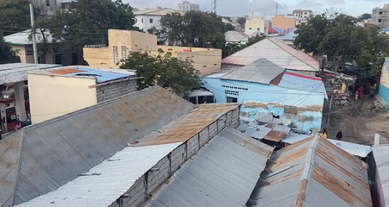 Saddex ruux oo ku dhintay shil gaari oo ka dhacay  degmada Waaberi