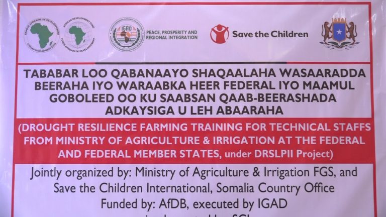 Wasaaradda Beeraha XFS oo tababar qaab-beerashada adkeysiga u leh Abaaraha u furtay qaar kamida shaqaalaha “SAWIRRO”