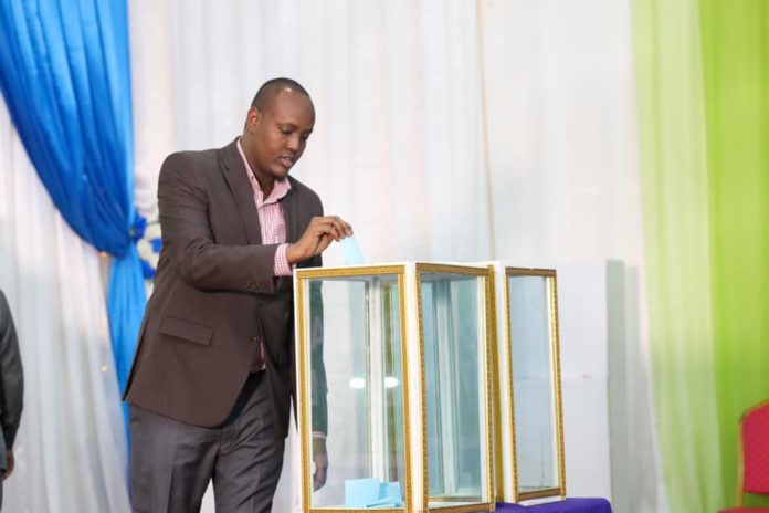 Guddiga doorashooyinka Hirshabeelle oo war kasoo saaray cabasho laga gudbiyay