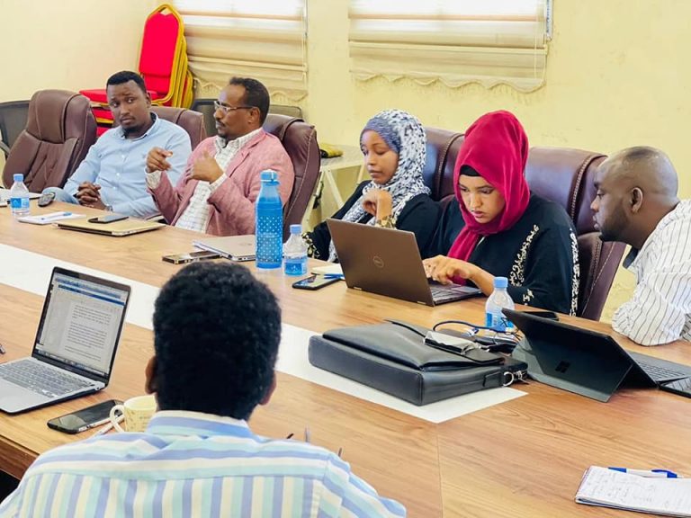 Wasaaradda Arrimaha Gudaha oo ka hadashay dardargelinta howlaha horyaalla “SAWIRRO”