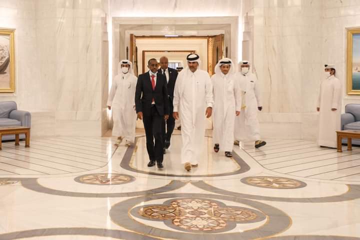 Ra’iisul Wasaare Rooble iyo Dhigiisa Qatar oo si wada jir ah u shir guddoomiyay shir muhiim ah “SAWIRRO”