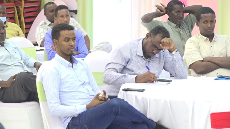 Kulan looga hadlayay kaalinta dhallinyarada Ku leeyihiin Amniga oo Muqdisho kadhacay