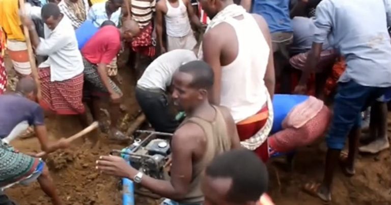 Afar Nin oo Walaalo ah oo ku geeriyooday Ceel biyood ay ku dhaceen