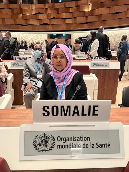 SAWIRRO:Wasiirka  Caafimaadka Somaaliya  oo magaalada Geneva uga qeygalaysa  Shirweynaha Sanadlaha ah ee Hay’adda Caafimaadka Aduunka.