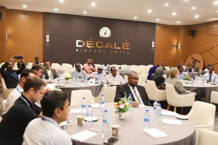 Wasaarada Qorsheynta oo kullan u qabatay Hay’adaha ka shaqeeya barnaamijyada xalka waara