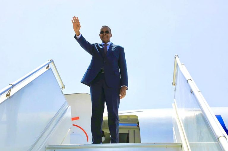 Guddoomiyaha Gobolka Banaadir ahna Duqa Magaalada Muqdisho oo maanta u safray Magaalada Konyo ee Dalka Turkiga.