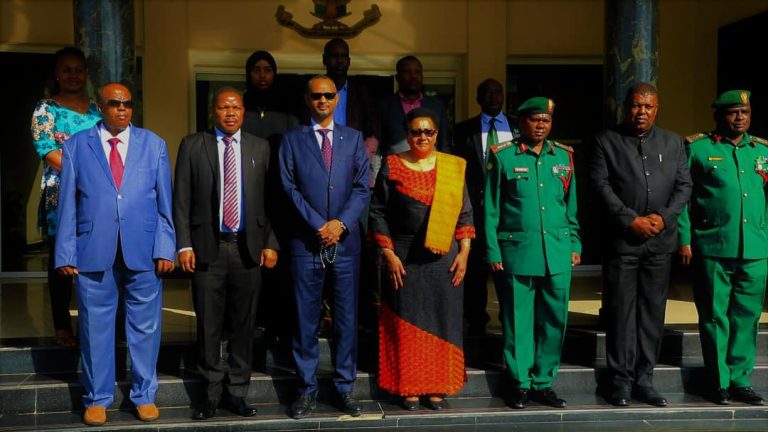 Wasiirka gaashaandhigga dawladda FS oo la kulmay dhigiisa dalka Tanzania