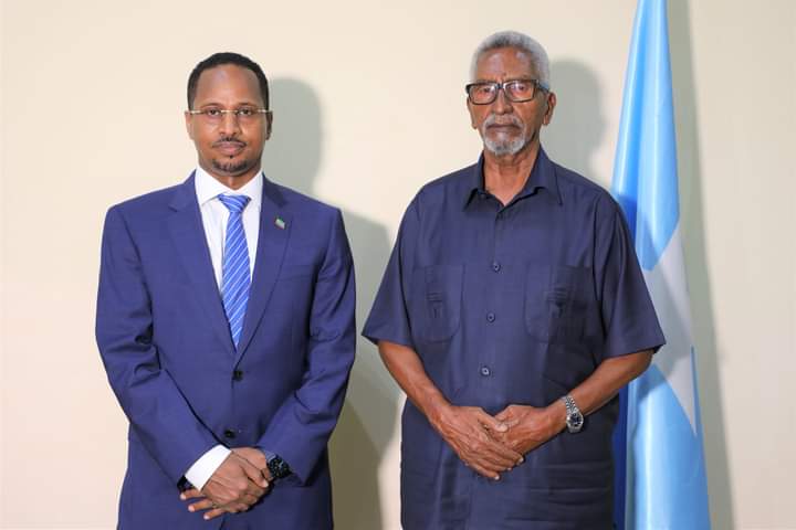 Gudoomiyaha Golaha aqalka sare oo qaabilay Safiirka itoobiya ee Soomaaliya.