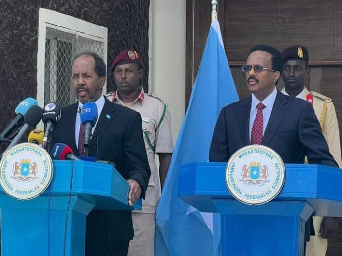 SAWIRRO:Madaxweyne Hassan Sheikh Maxamuud Oo Xilka Si Rasmi Ah Maanta ...